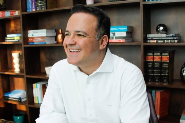 Dia começando e já vamos pra segunda reunião… por aqui trabalhar ainda não é opcional…Semana pós